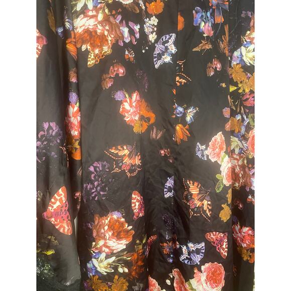 Cacique Black Floral Satin Kimono Robe with Lace Trim Size 22/24 - Picture 4 of 7
